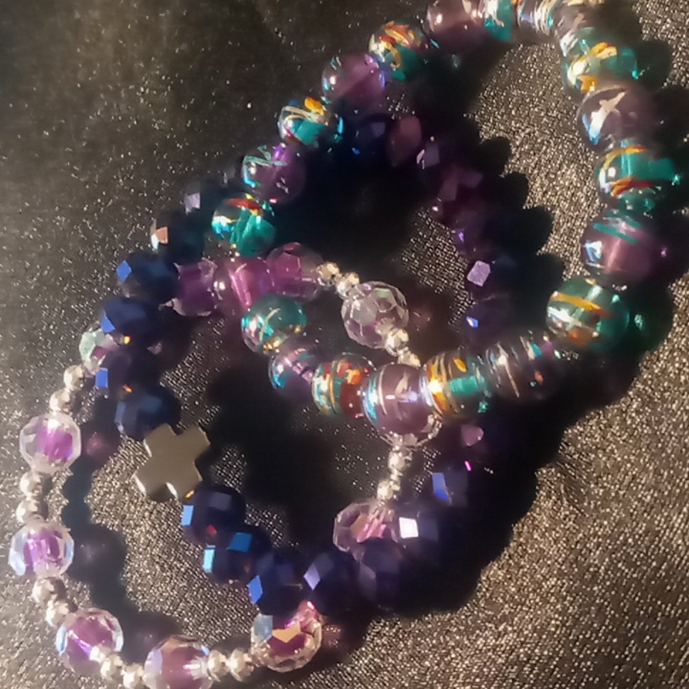 Girls opalescent Glass beaded bracelets & cross 1 resin beautiful color